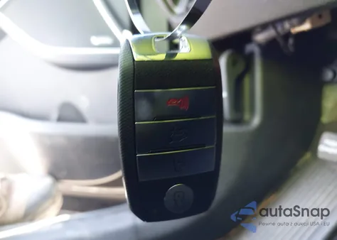 2016 Kia Sorento 3.3L Sx z USA, uszkodzony, nr VIN 5XYPK4A55GG155528